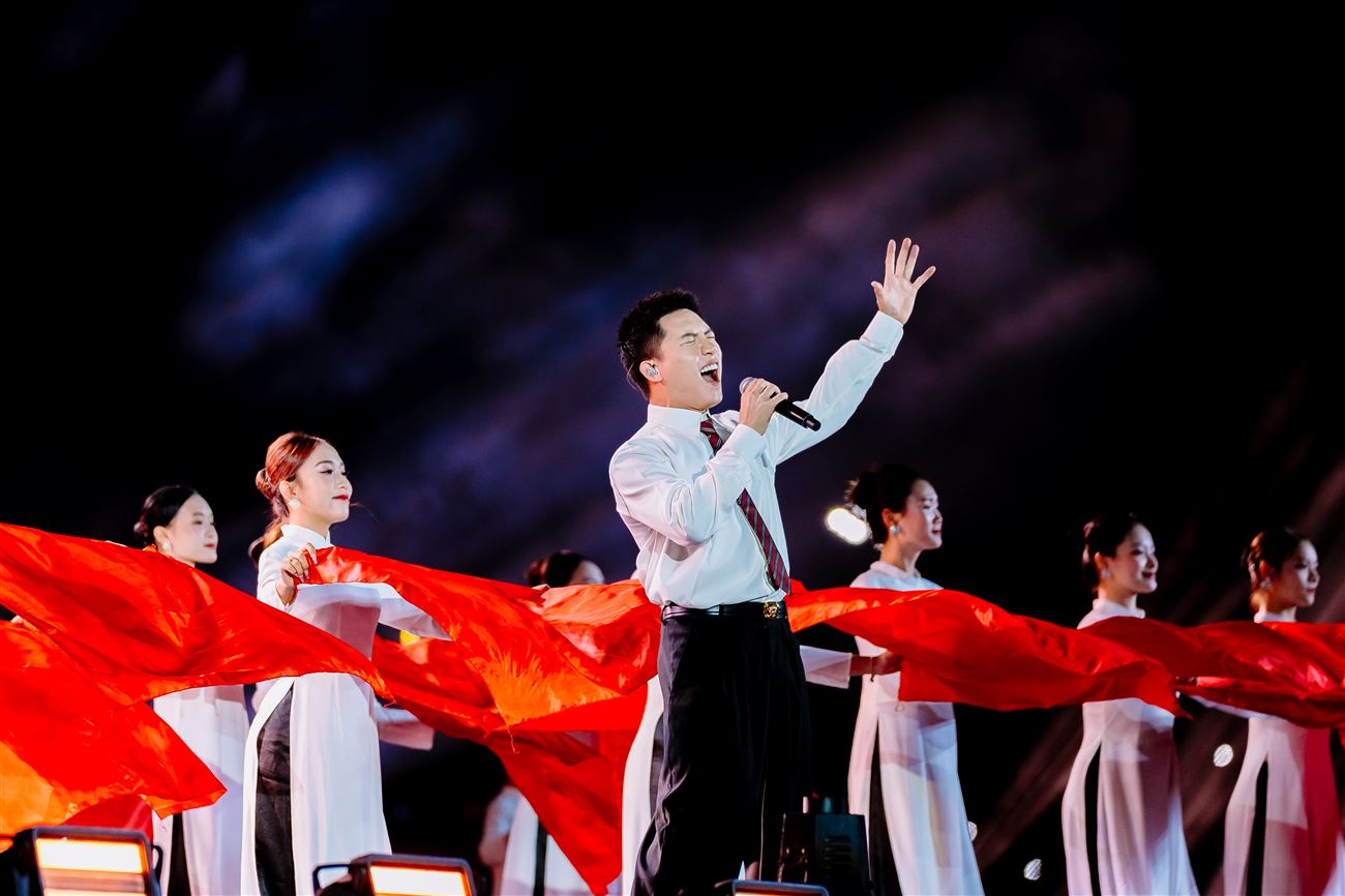 Hà Nội sáng mãi khát vọng Việt Nam 2